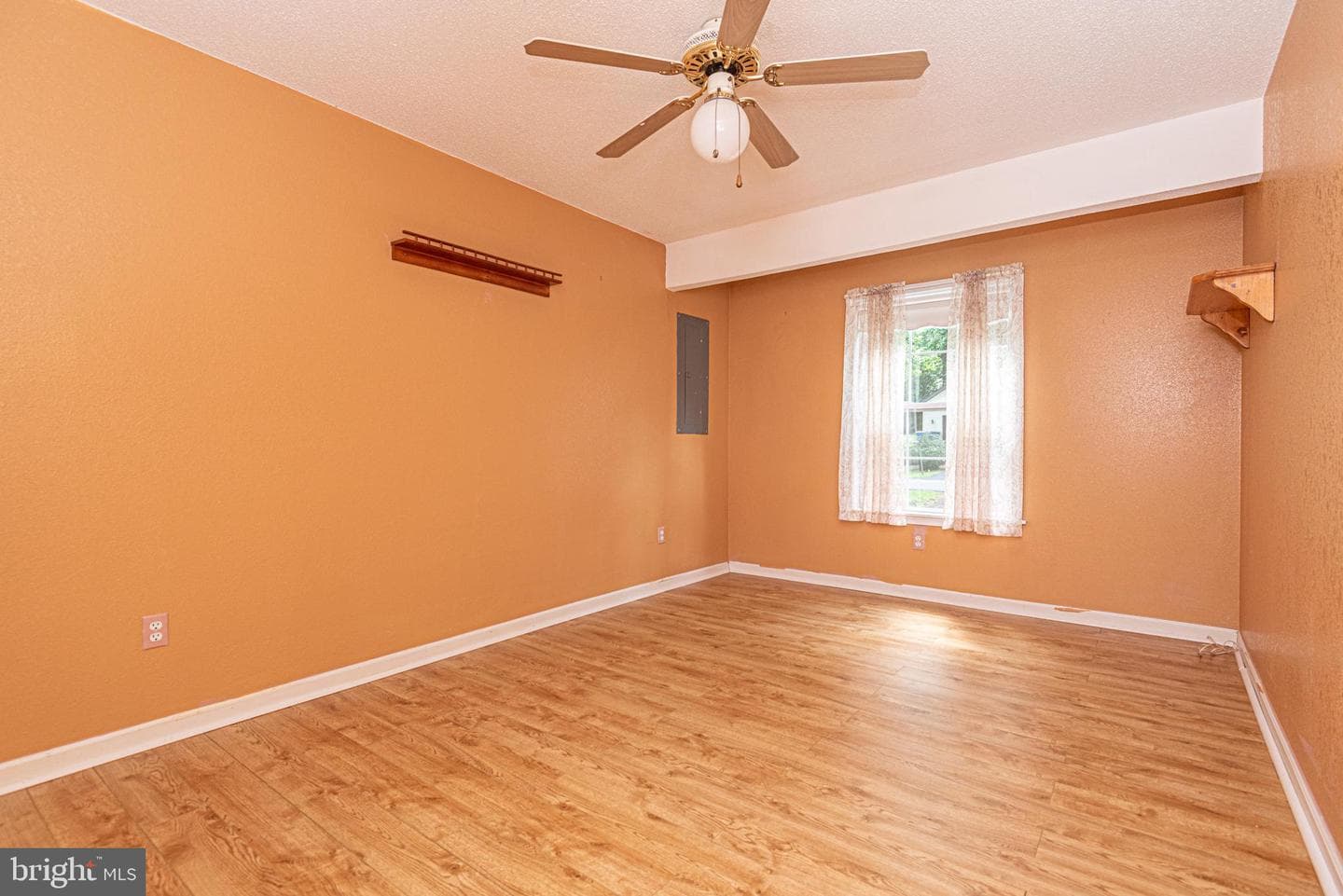 38 Garrett Drive photo 8