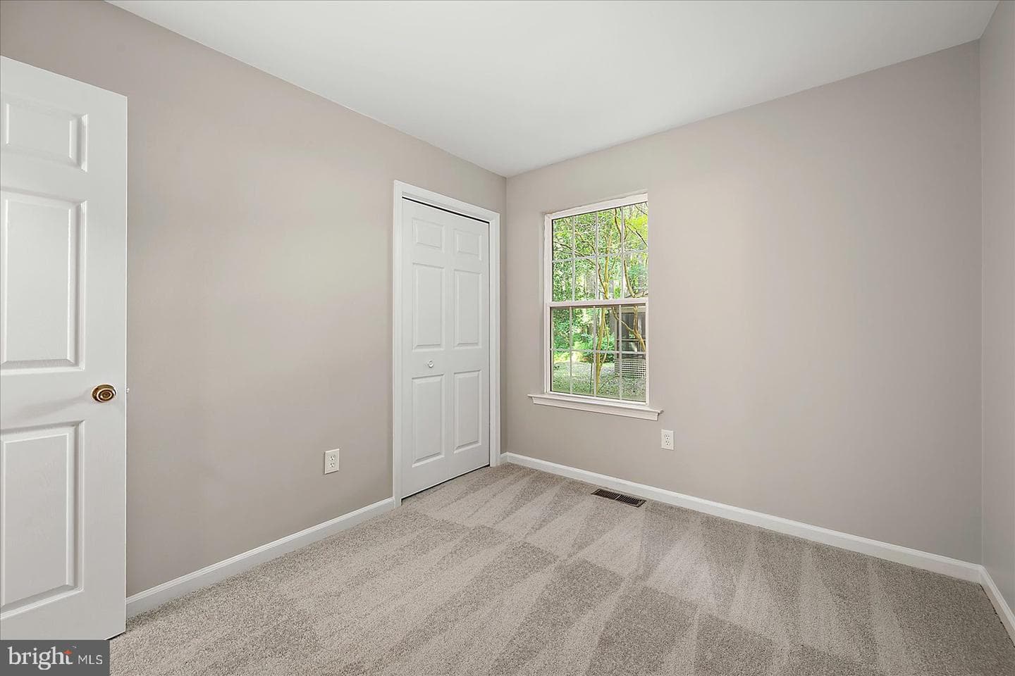 50 Cresthaven Drive photo 22