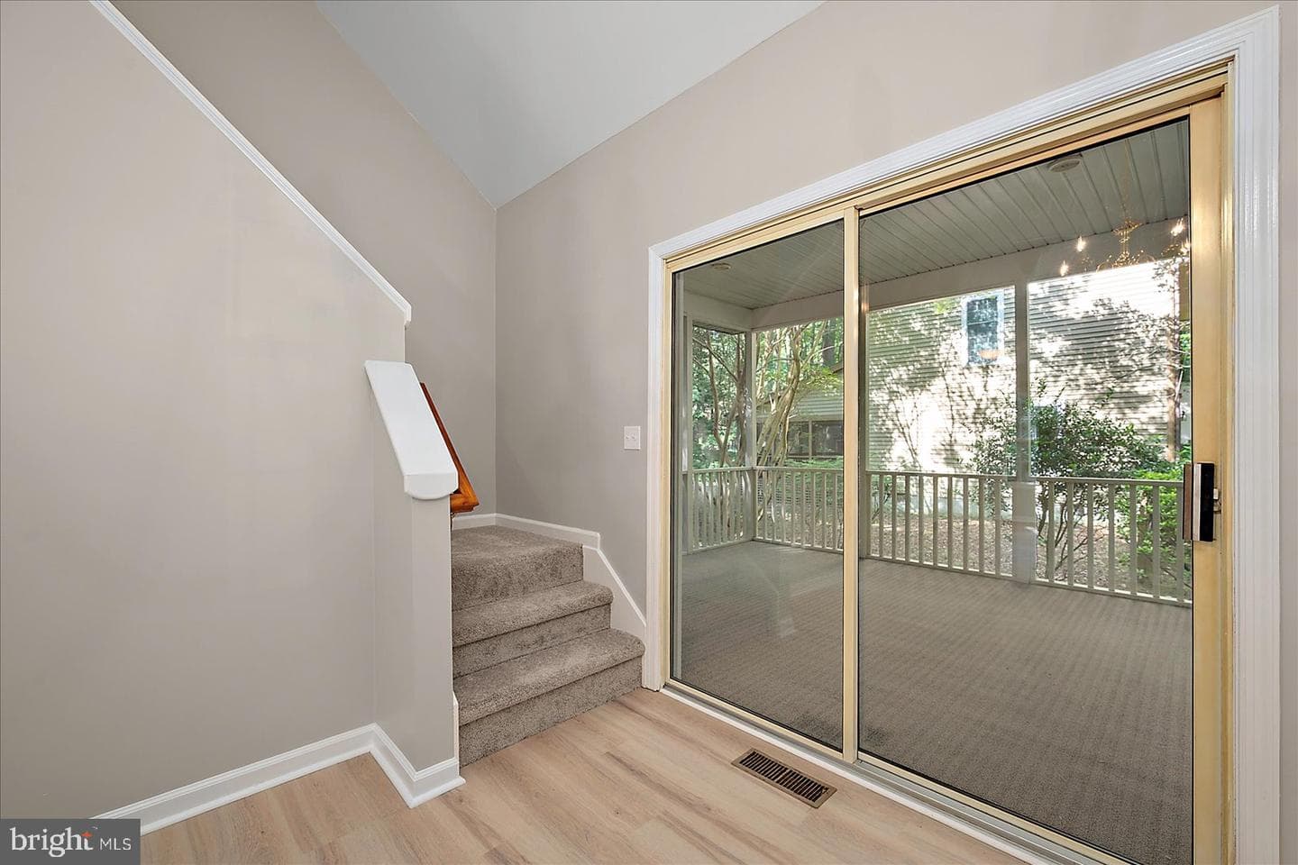 50 Cresthaven Drive photo 24
