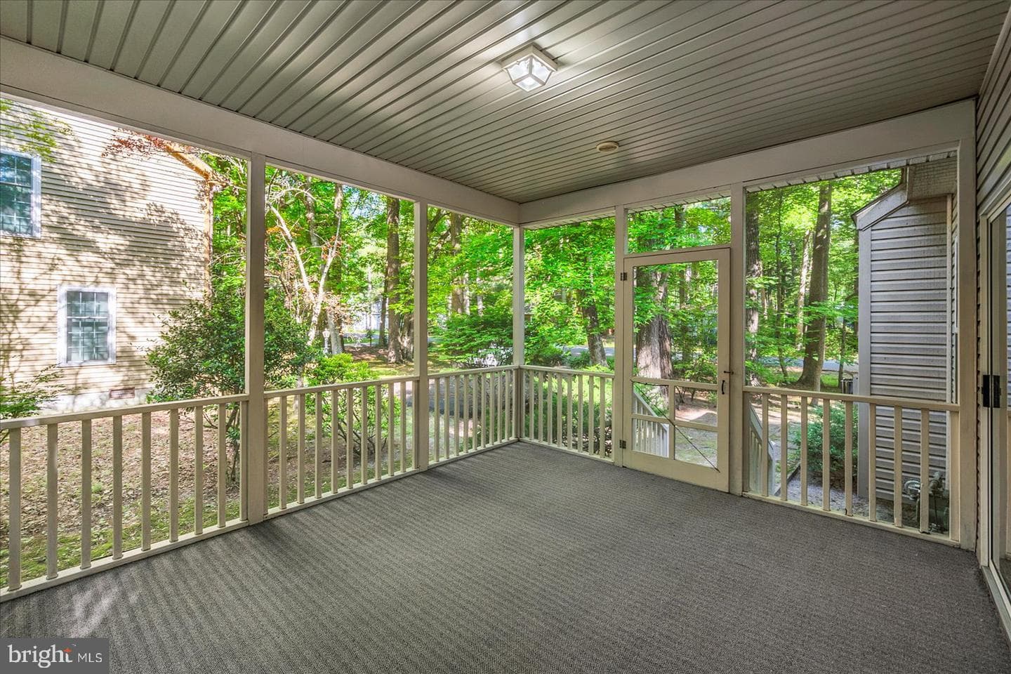 50 Cresthaven Drive photo 32