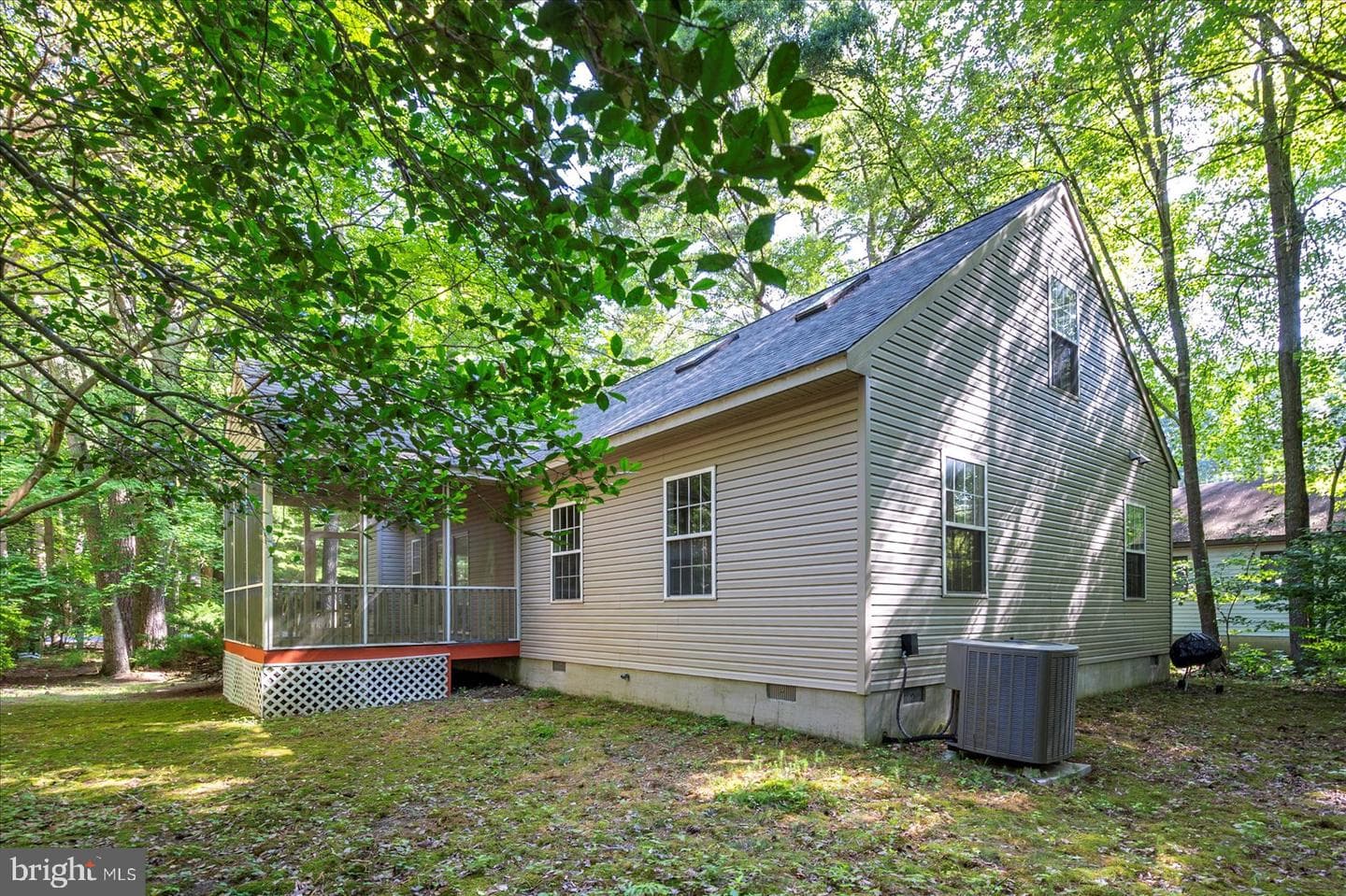 50 Cresthaven Drive photo 33