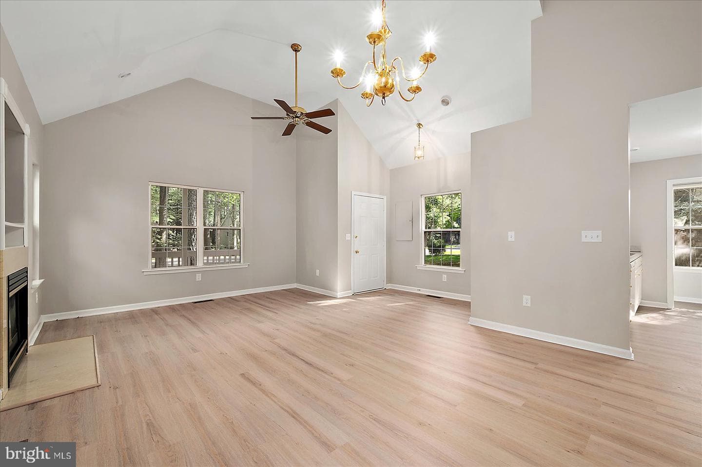 50 Cresthaven Drive photo 6