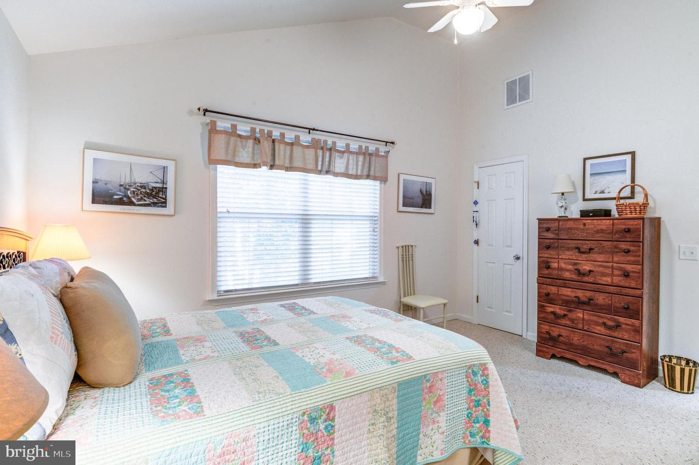 20 Camelot Circle photo 14