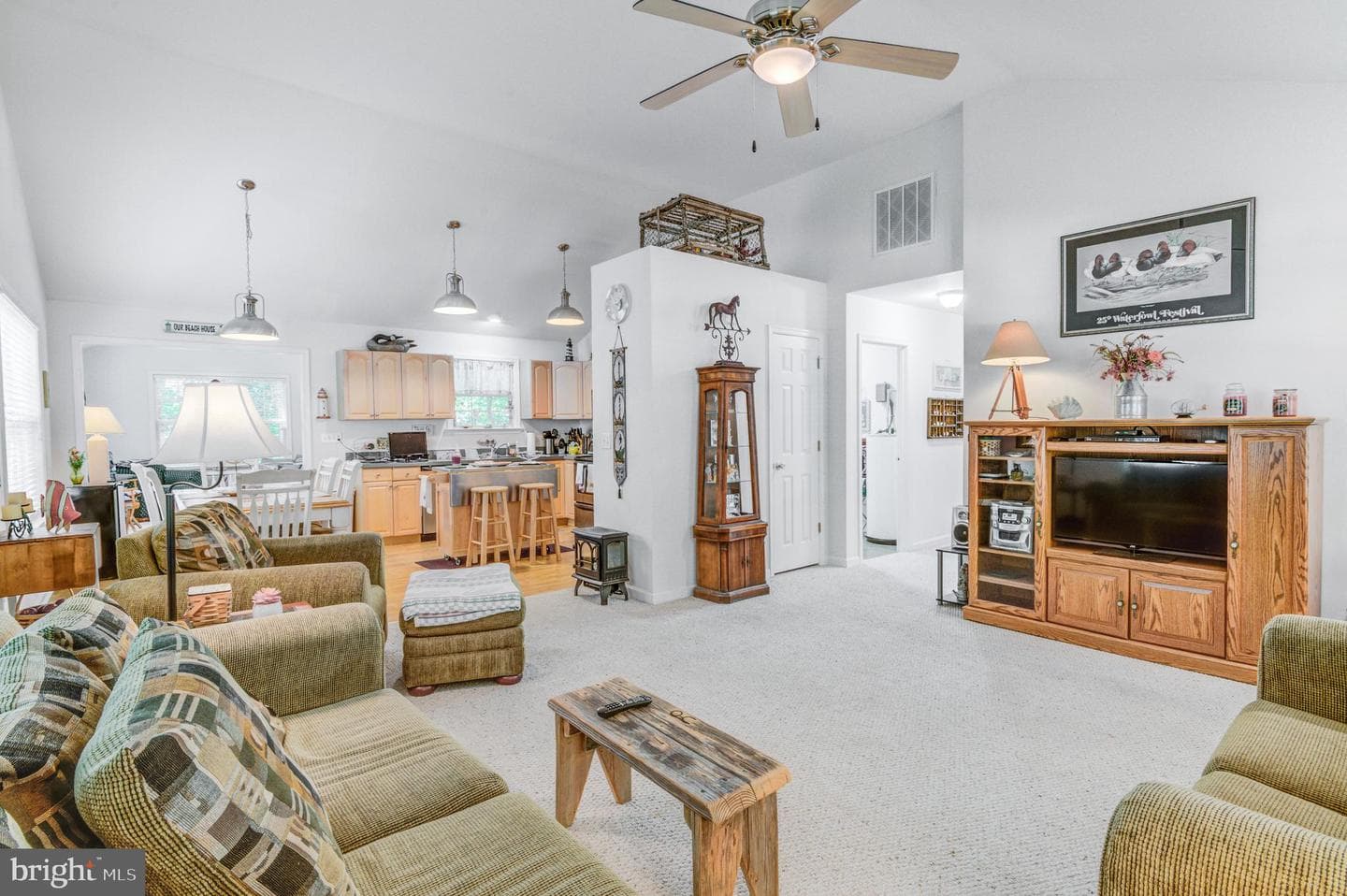 20 Camelot Circle photo 16
