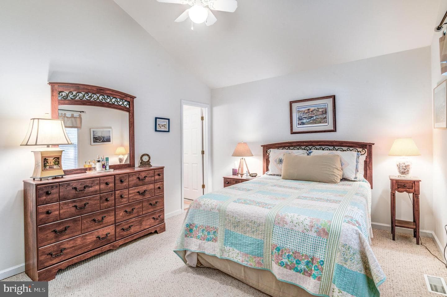 20 Camelot Circle photo 36
