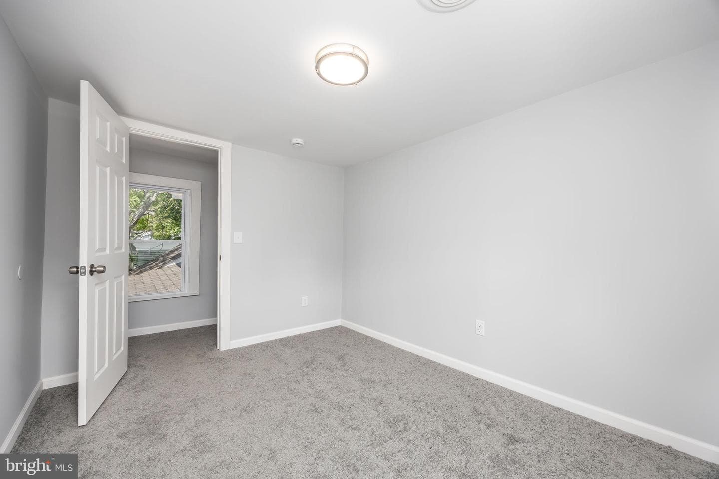 8359 Newark Road photo 32