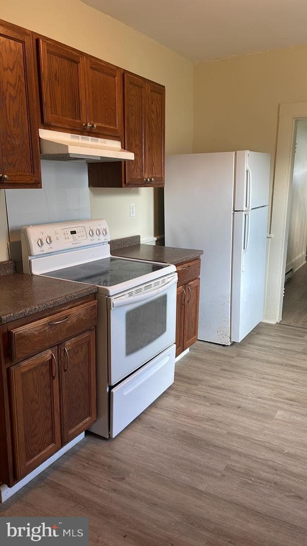1015 Clarke Avenue photo 18