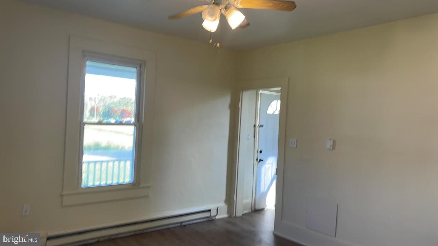 1015 Clarke Avenue photo 6