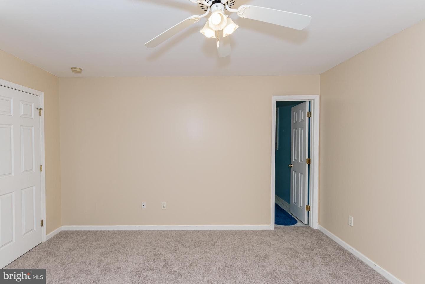 1040 Ocean Parkway photo 24
