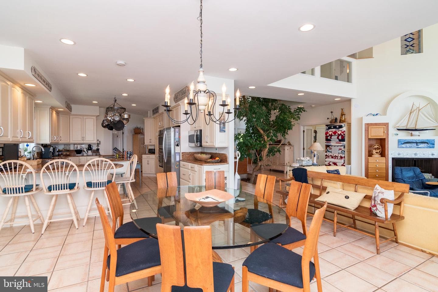 13525 Madison Avenue photo 20