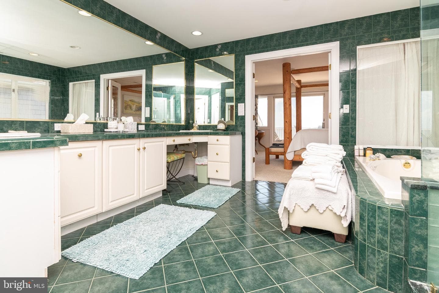 13525 Madison Avenue photo 52