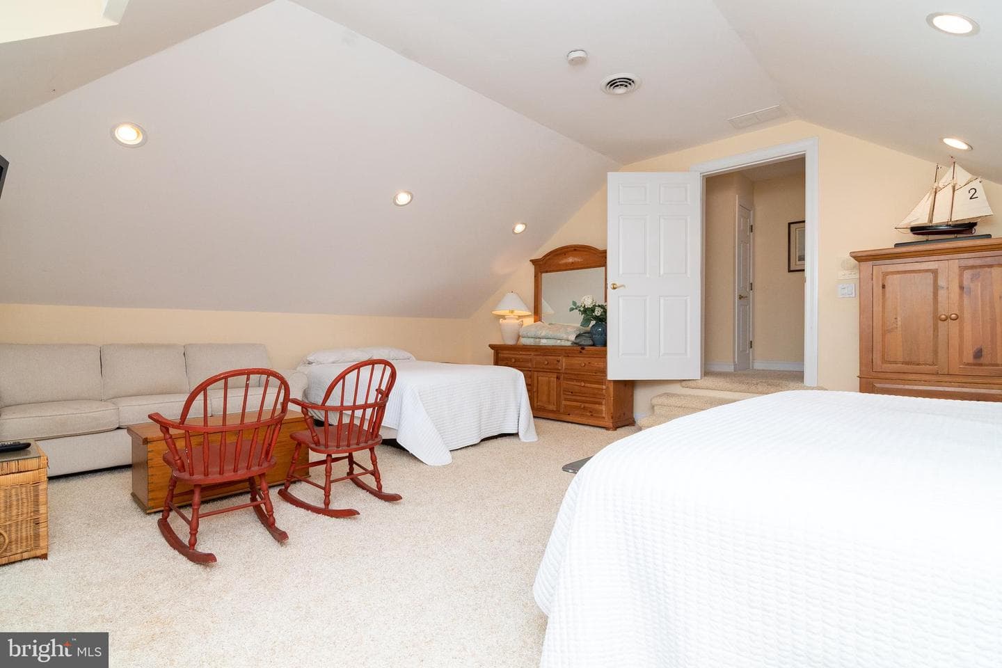 13525 Madison Avenue photo 60
