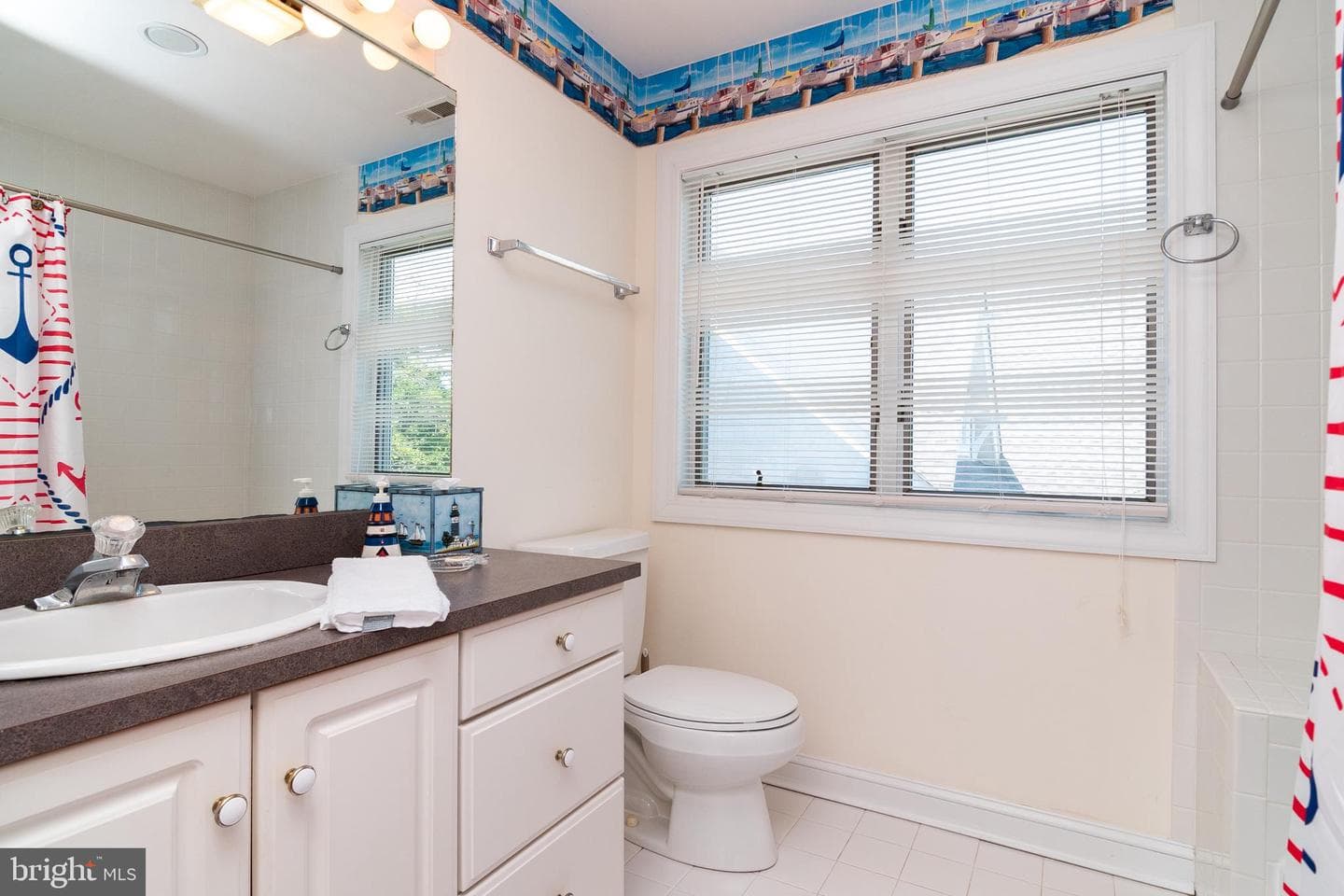 13525 Madison Avenue photo 62