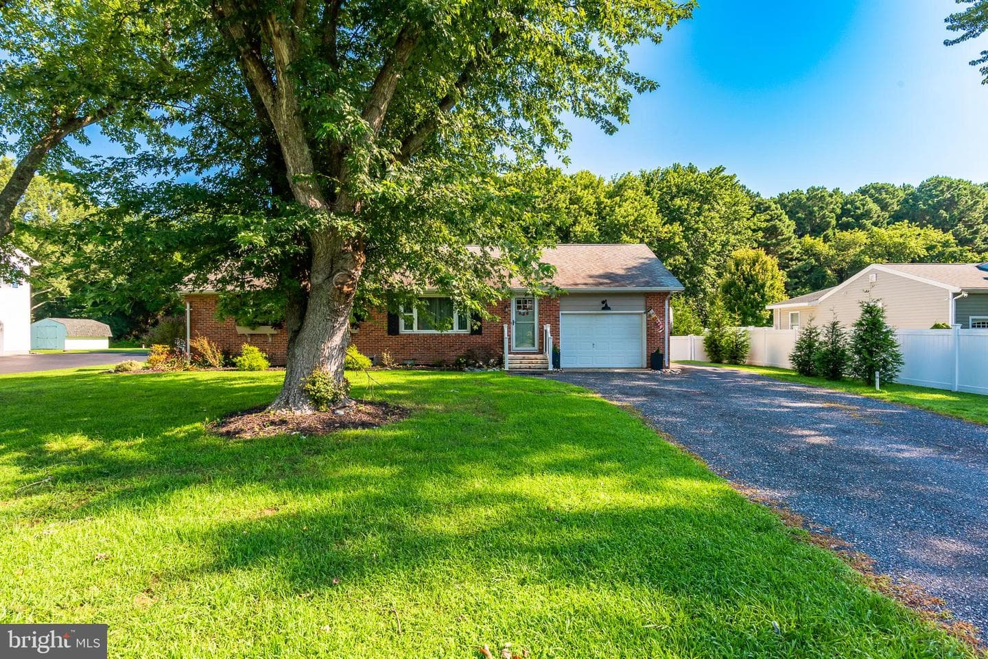 12525 Fleetway Drive photo 5