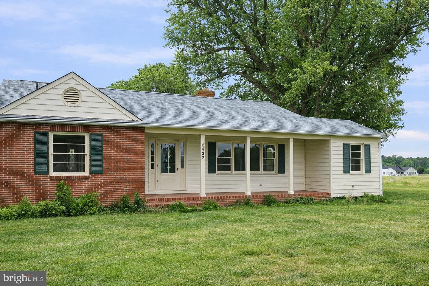8432 Meadow Bridge, Eden