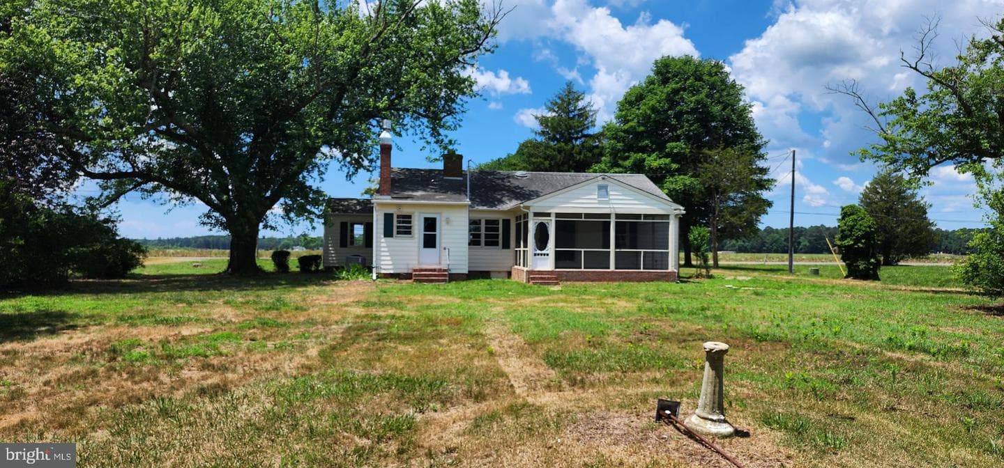 8432 Meadow Bridge photo 3