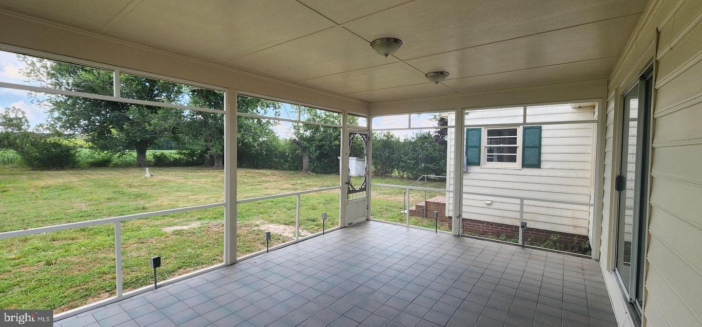 8432 Meadow Bridge photo 4