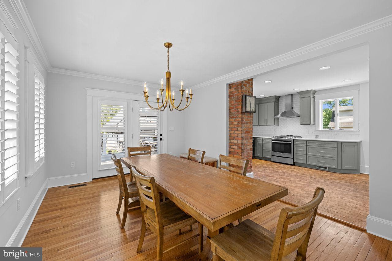 203 Pitts Street photo 10
