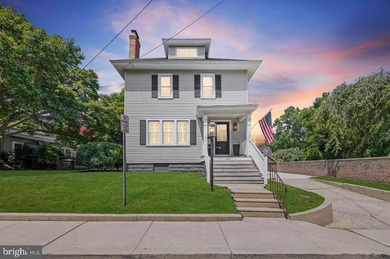 203 Pitts Street photo 3