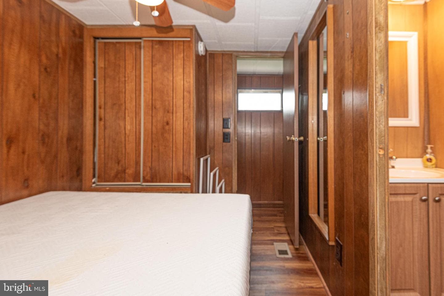 13334 Colonial Road photo 21
