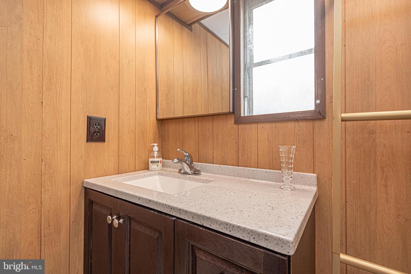13334 Colonial Road photo 26