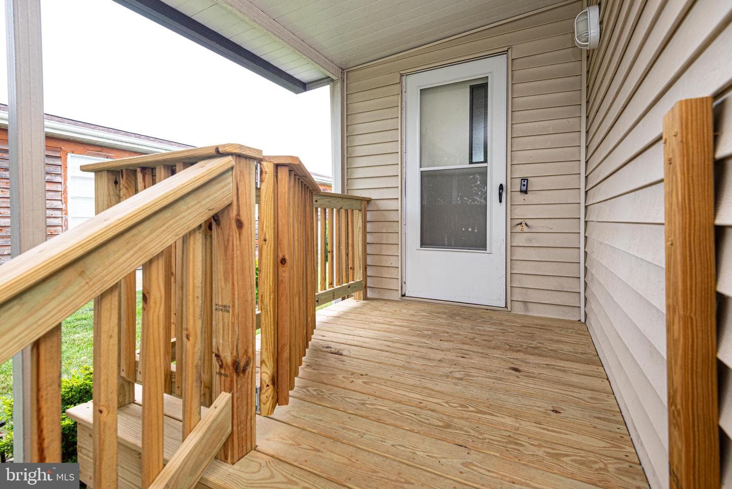 13334 Colonial Road photo 35