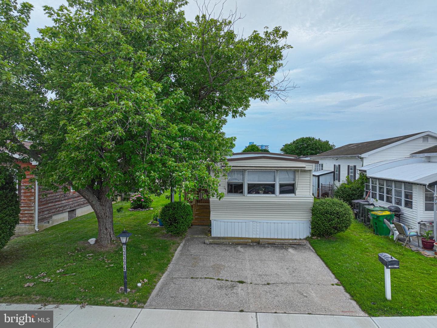 13334 Colonial Road photo 36