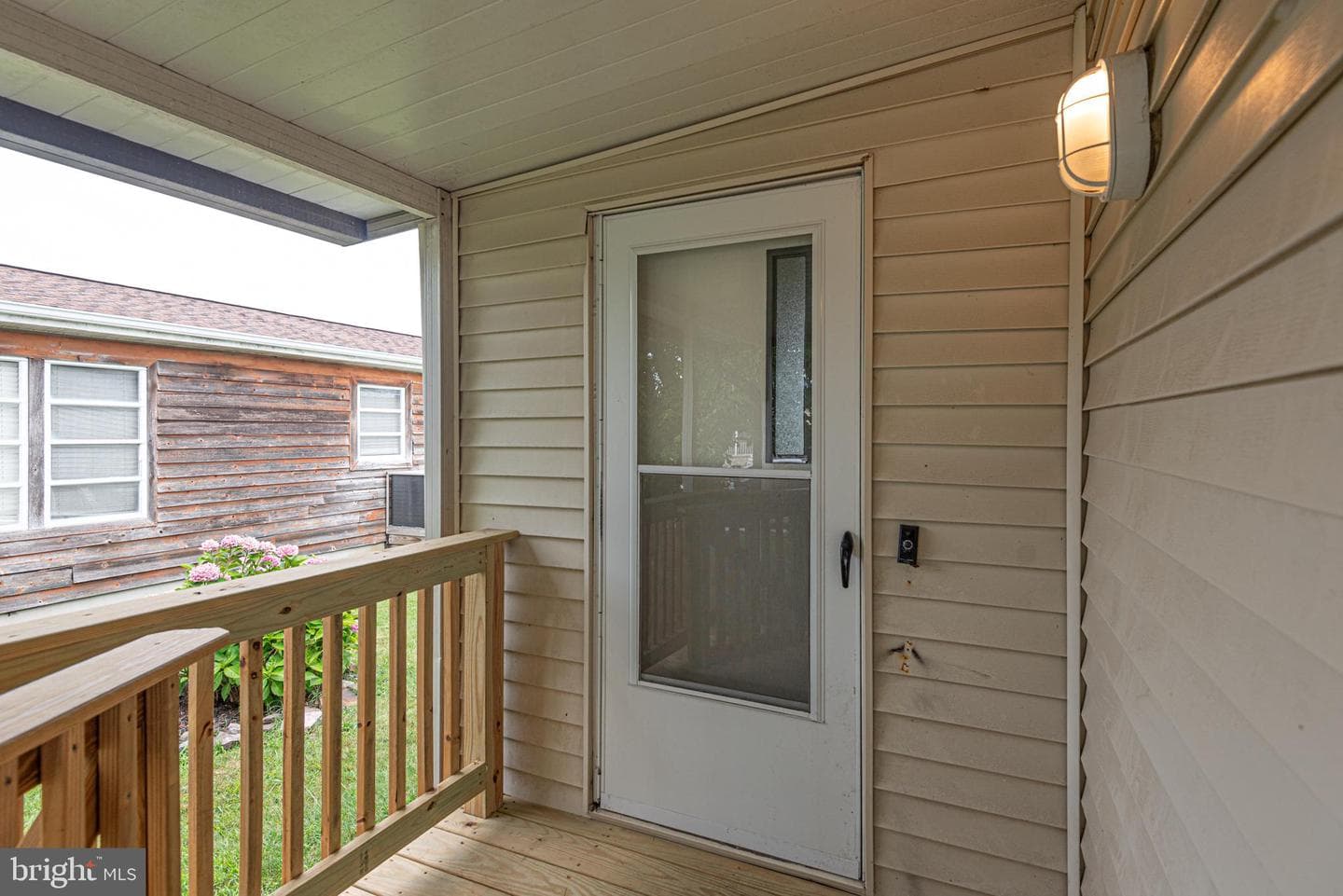 13334 Colonial Road photo 6