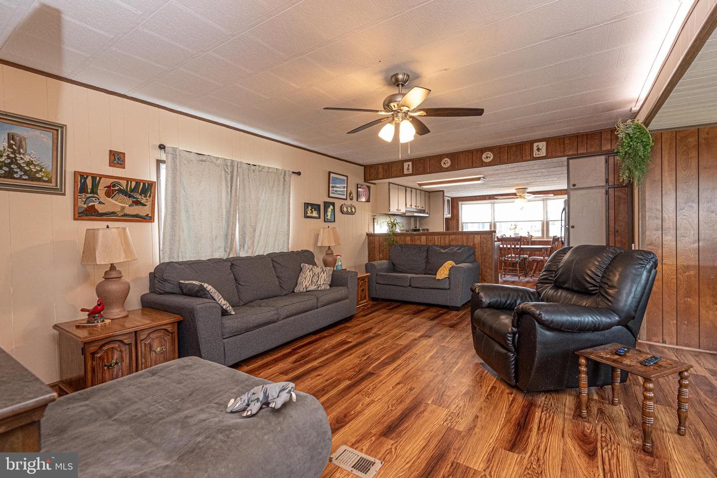 13334 Colonial Road photo 8