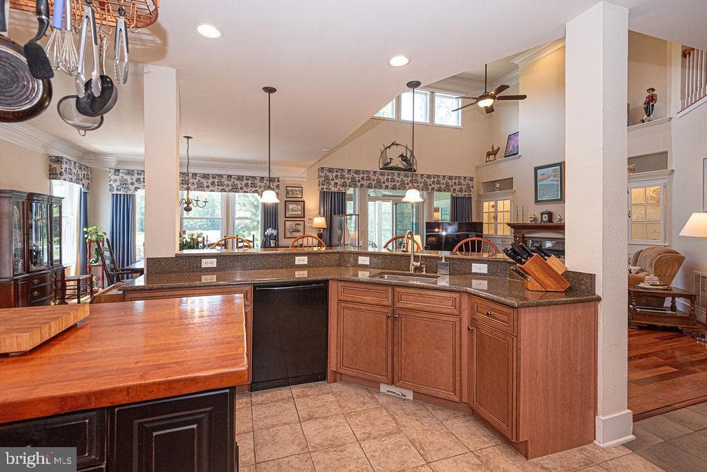 11845 Man O War Lane photo 34