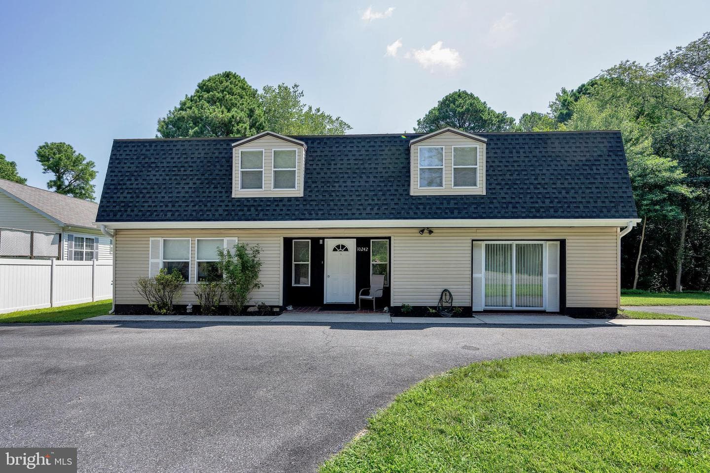 10242 Keyser Point Road photo 2