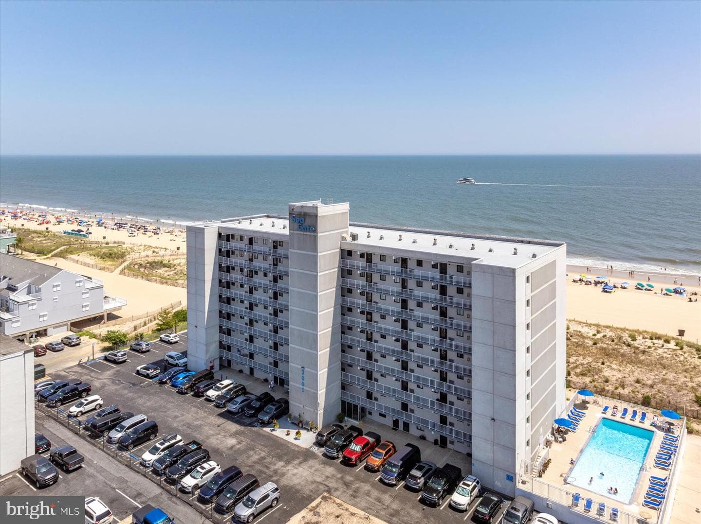 3001 Atlantic Avenue #808 photo 1