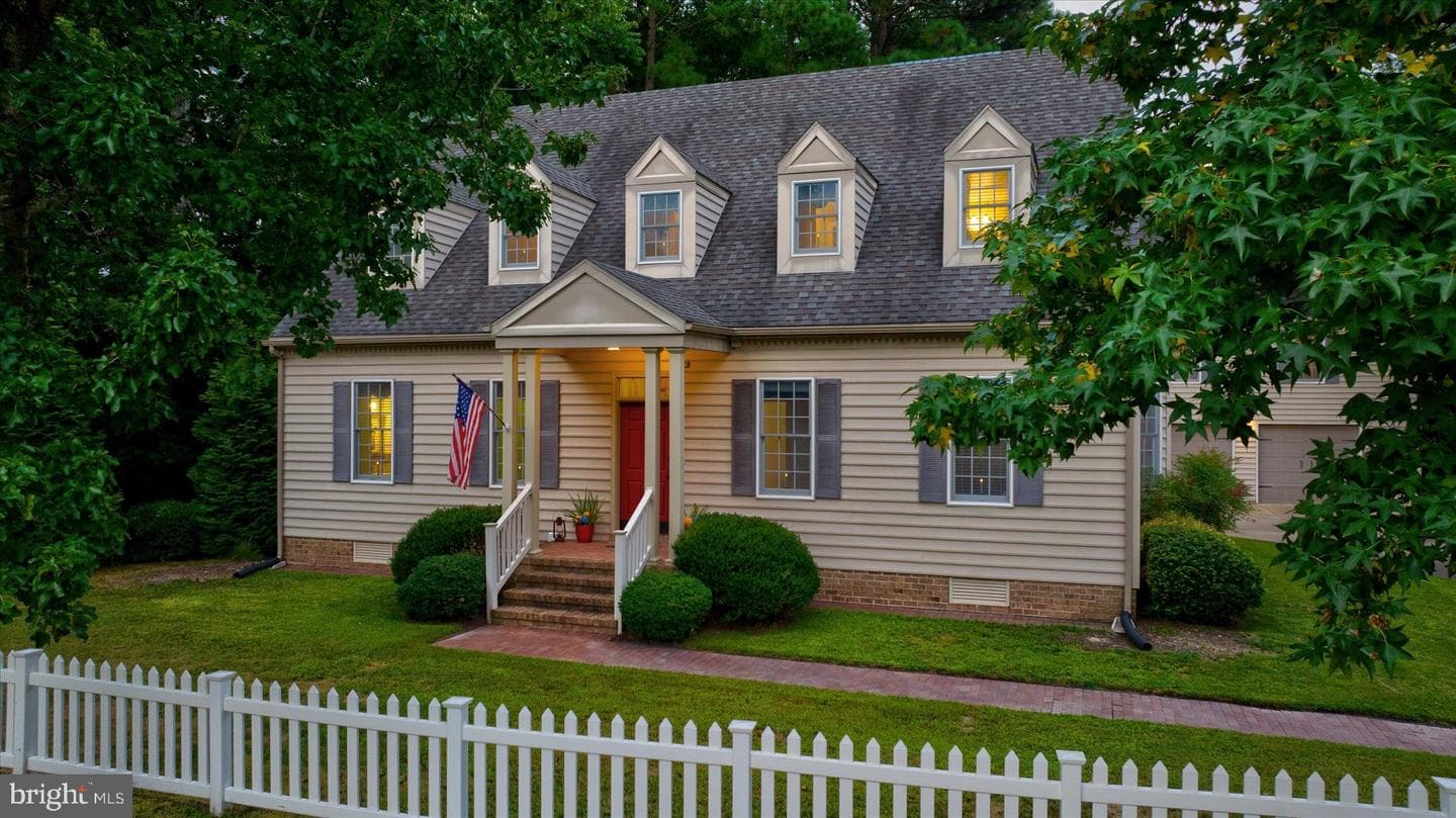1619 Mercers Way photo 2