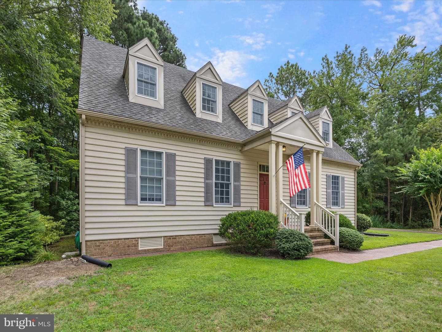 1619 Mercers Way photo 6