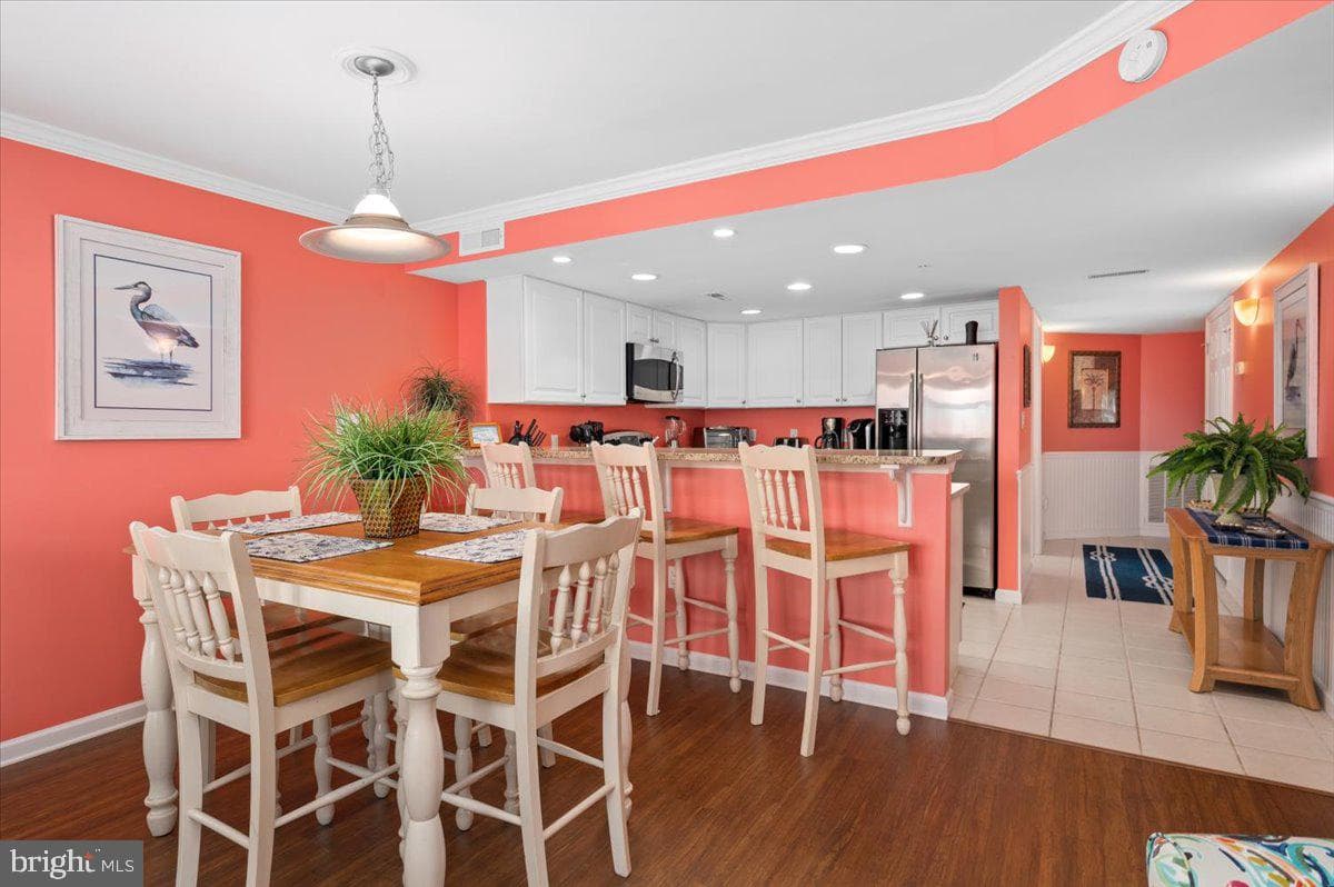 107 Somerset Street #204 photo 17