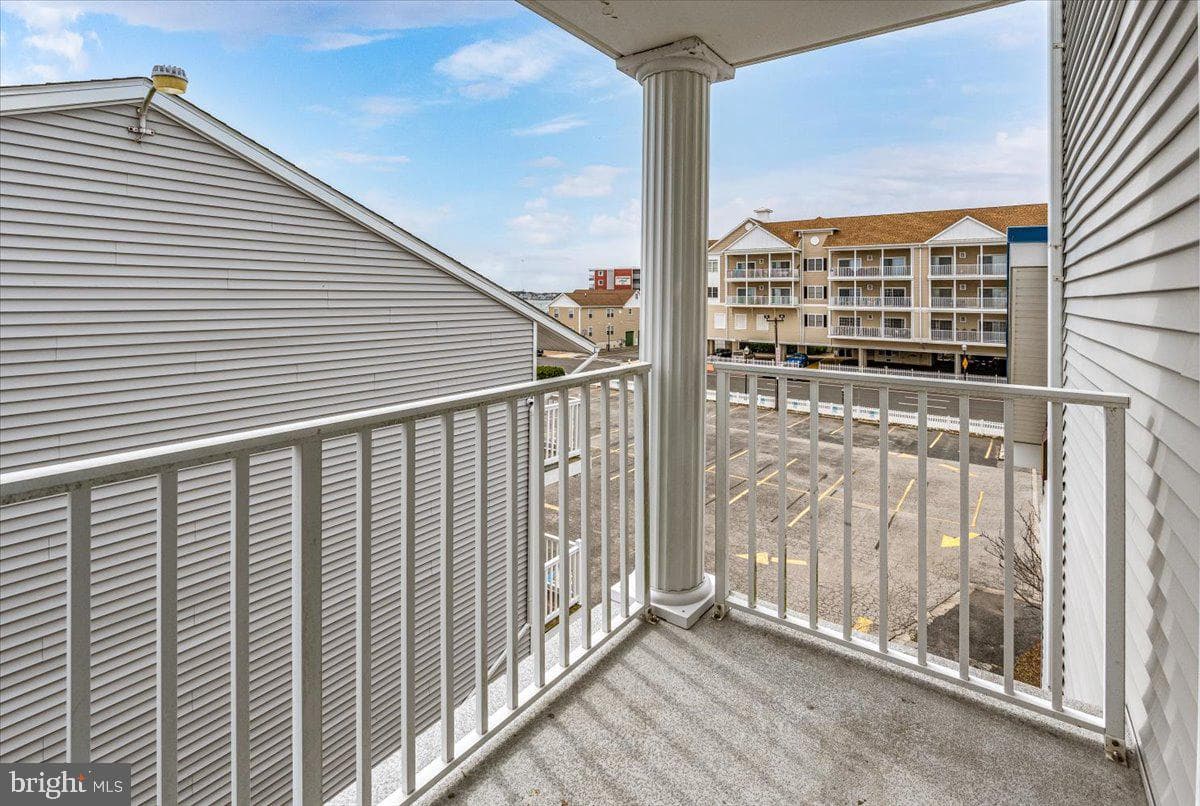107 Somerset Street #204 photo 46