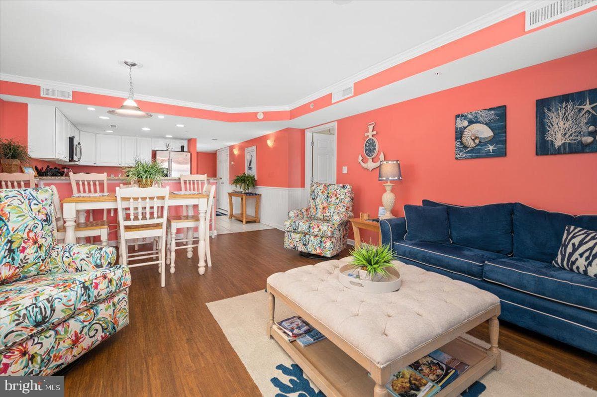 107 Somerset Street #204 photo 9