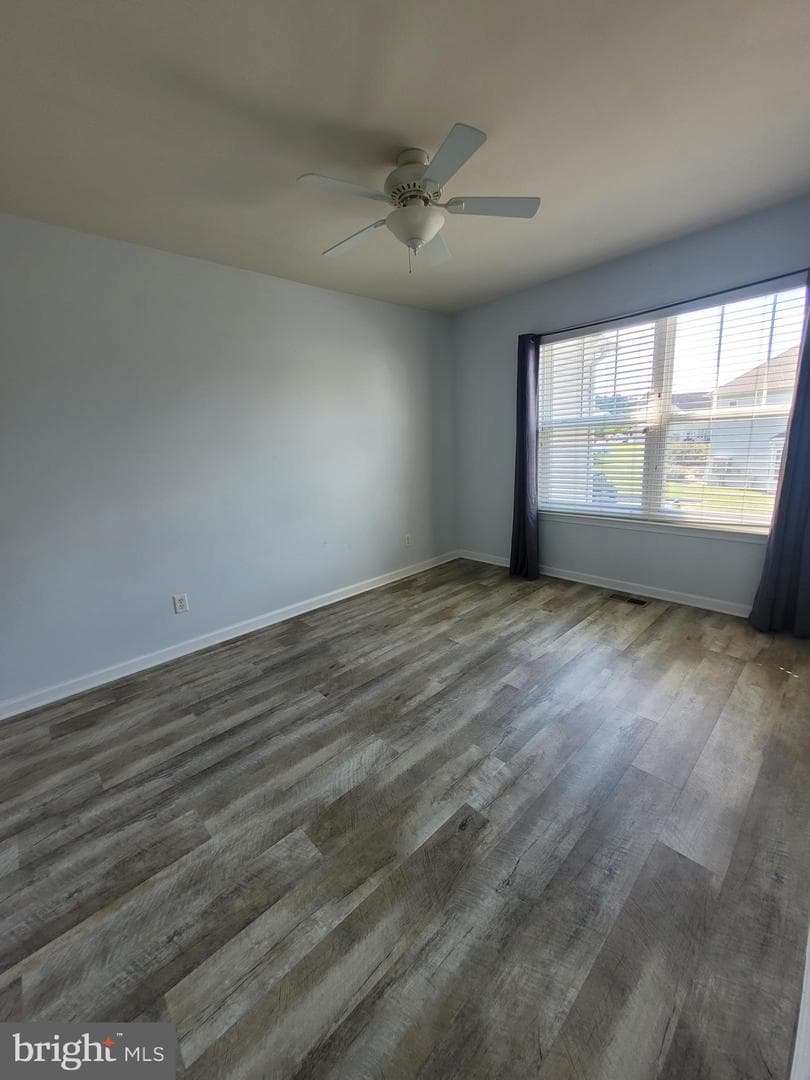 331 Schooner Lane #302 photo 24
