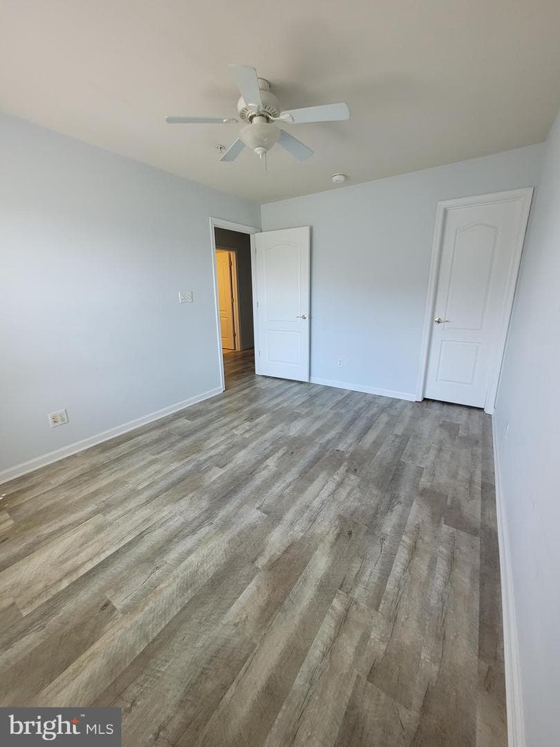 331 Schooner Lane #302 photo 25