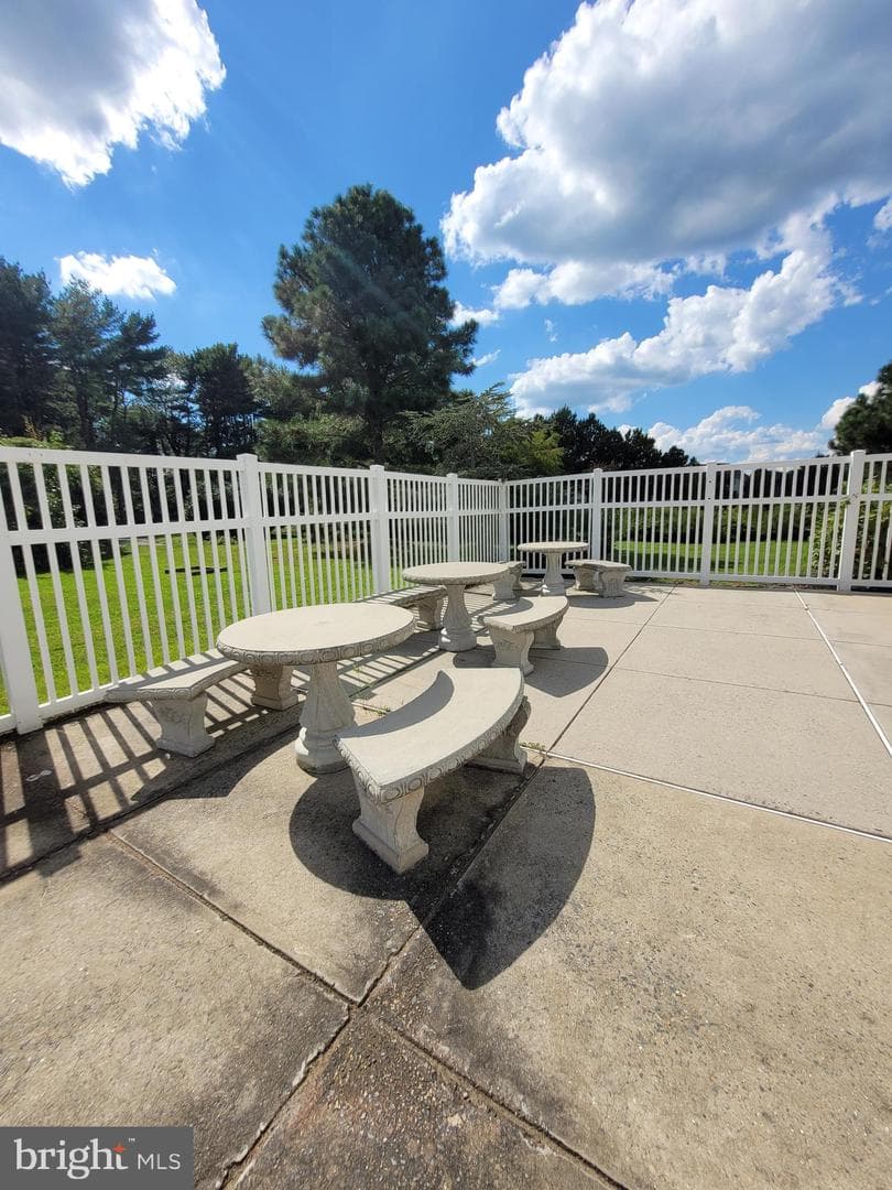 331 Schooner Lane #302 photo 39