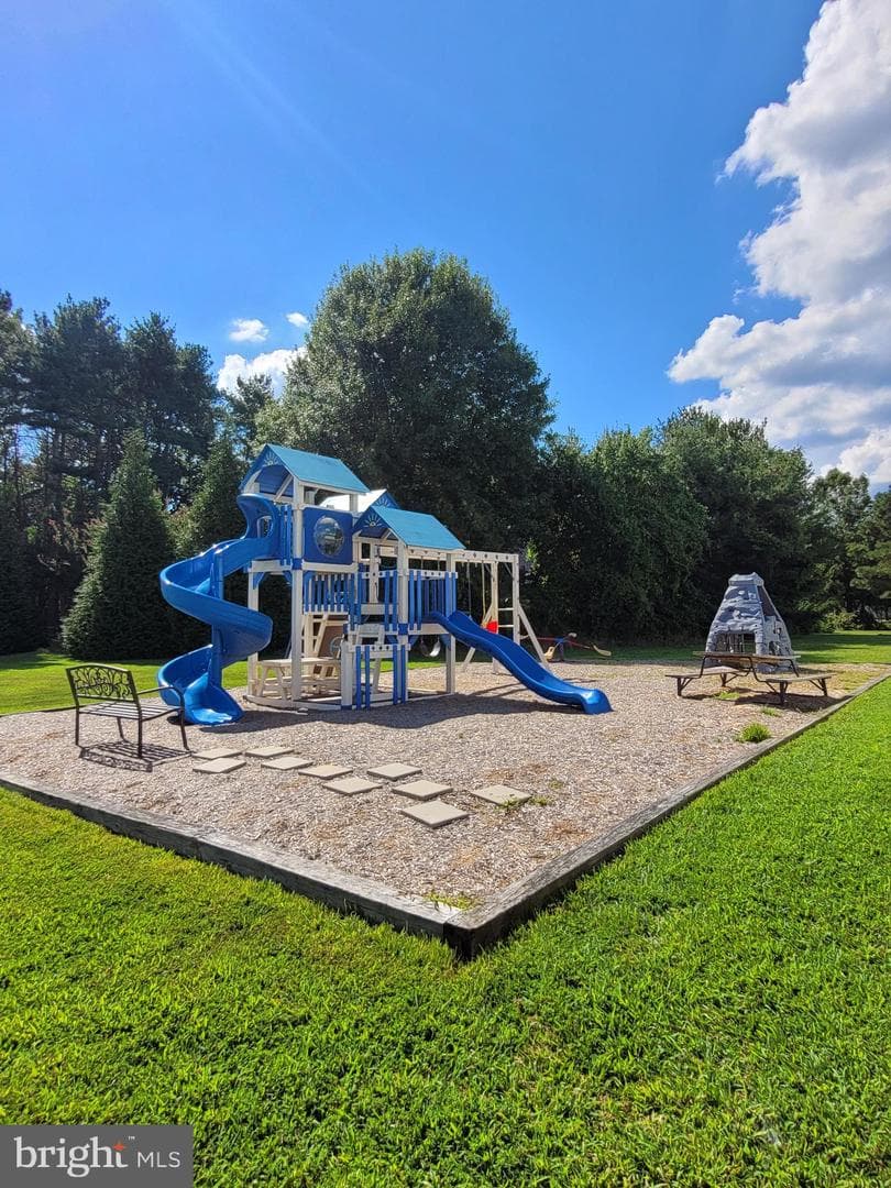 331 Schooner Lane #302 photo 41