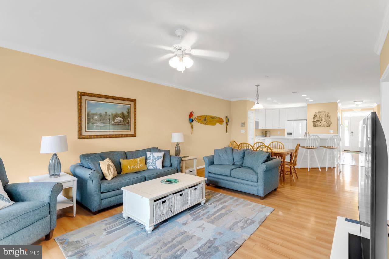 6 Fountain Drive E #2b photo 8