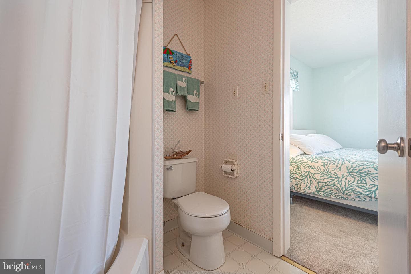 210 Windward Drive photo 38