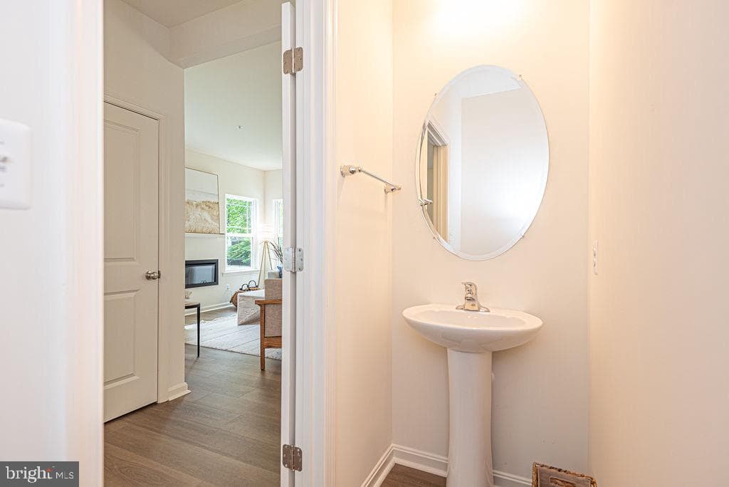 71 Hingham Lane photo 25