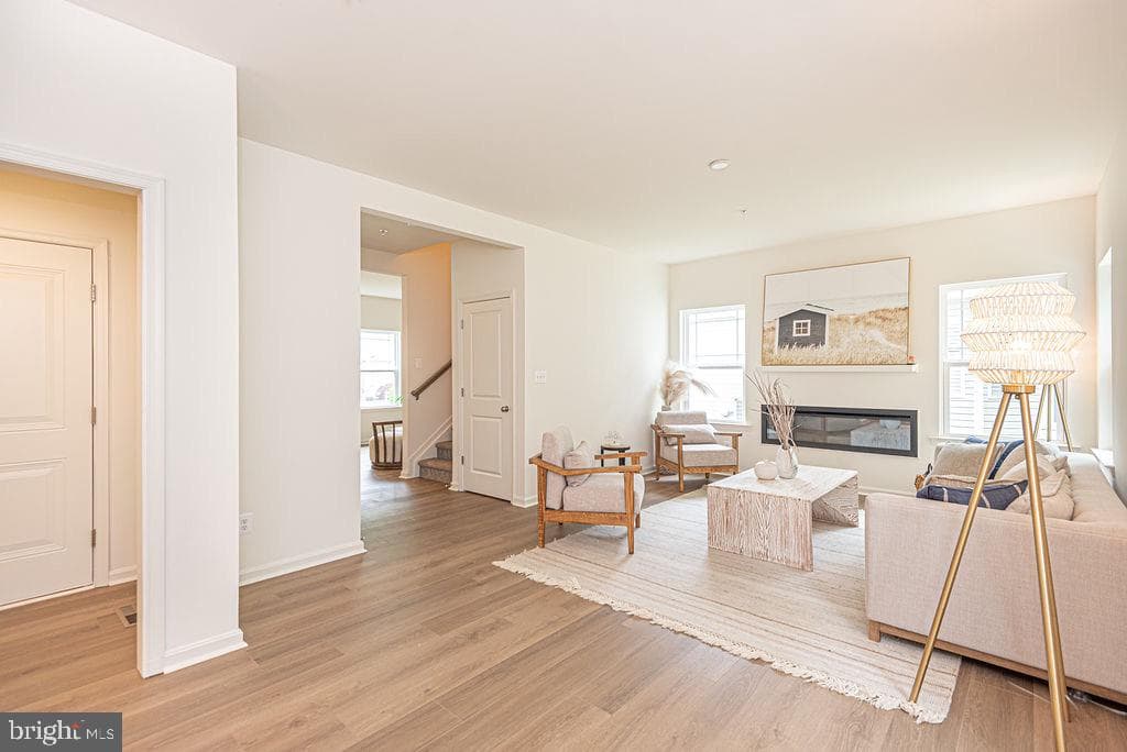 71 Hingham Lane photo 9