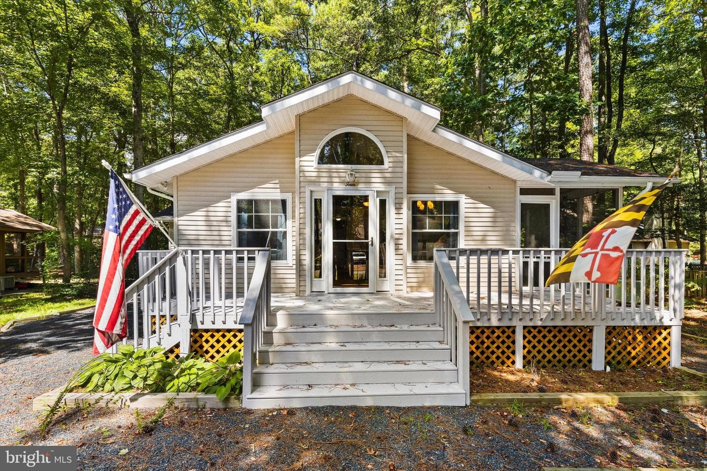 4 Haven End photo 2