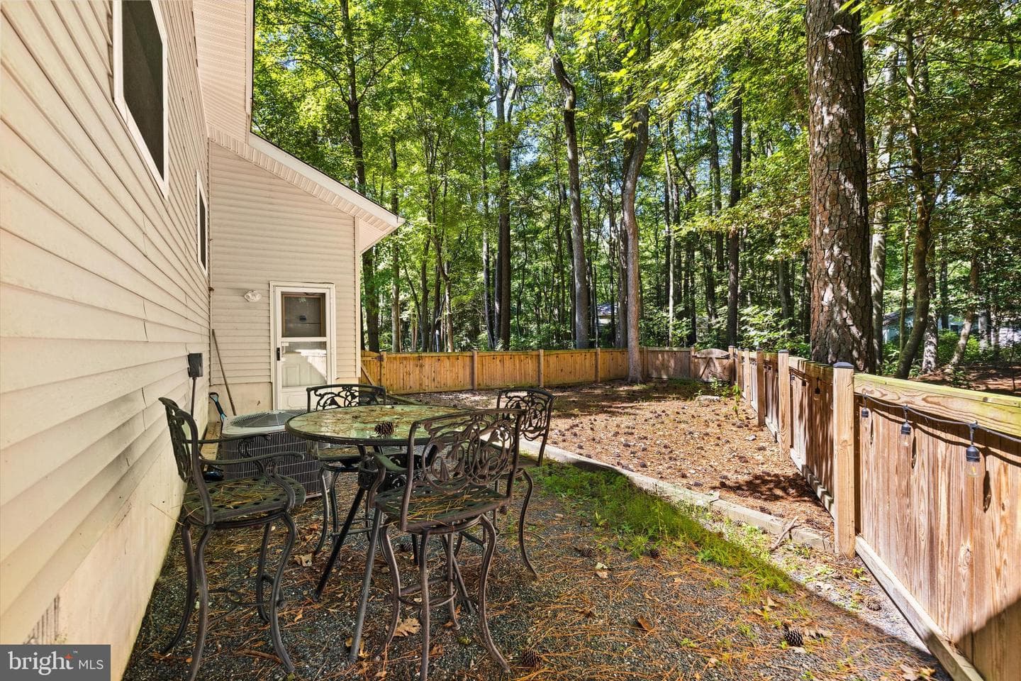 4 Haven End photo 31