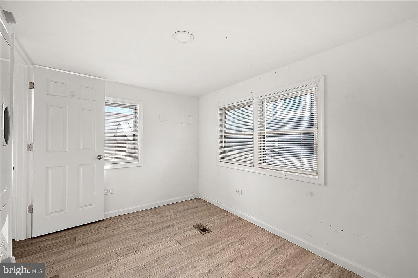 27 Middle Way Lane photo 28