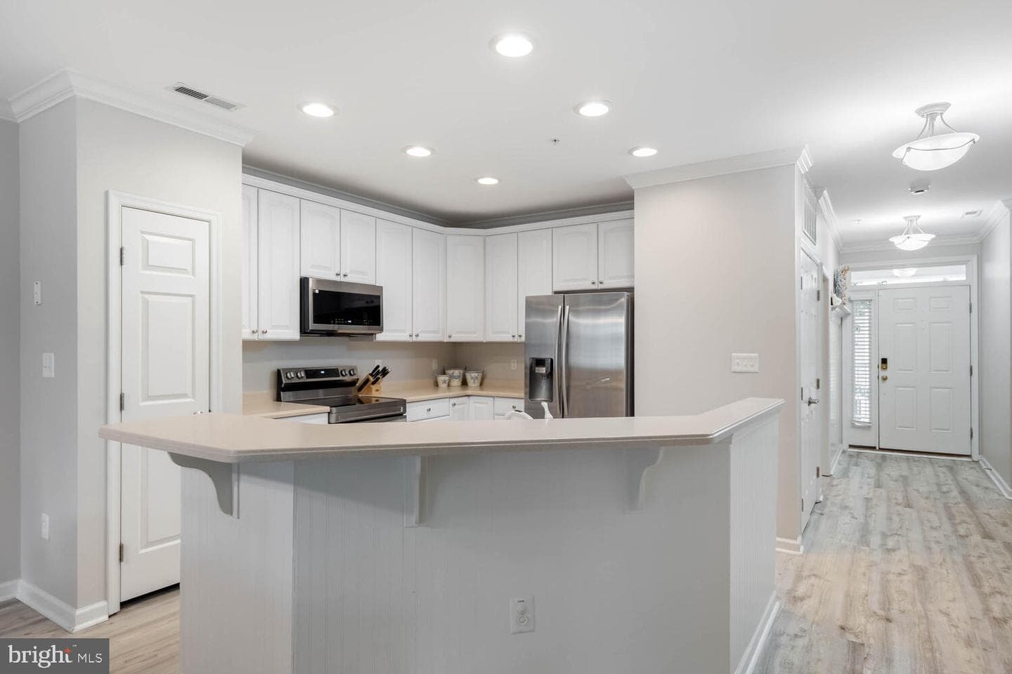 37 Fountain Drive W #2d photo 4