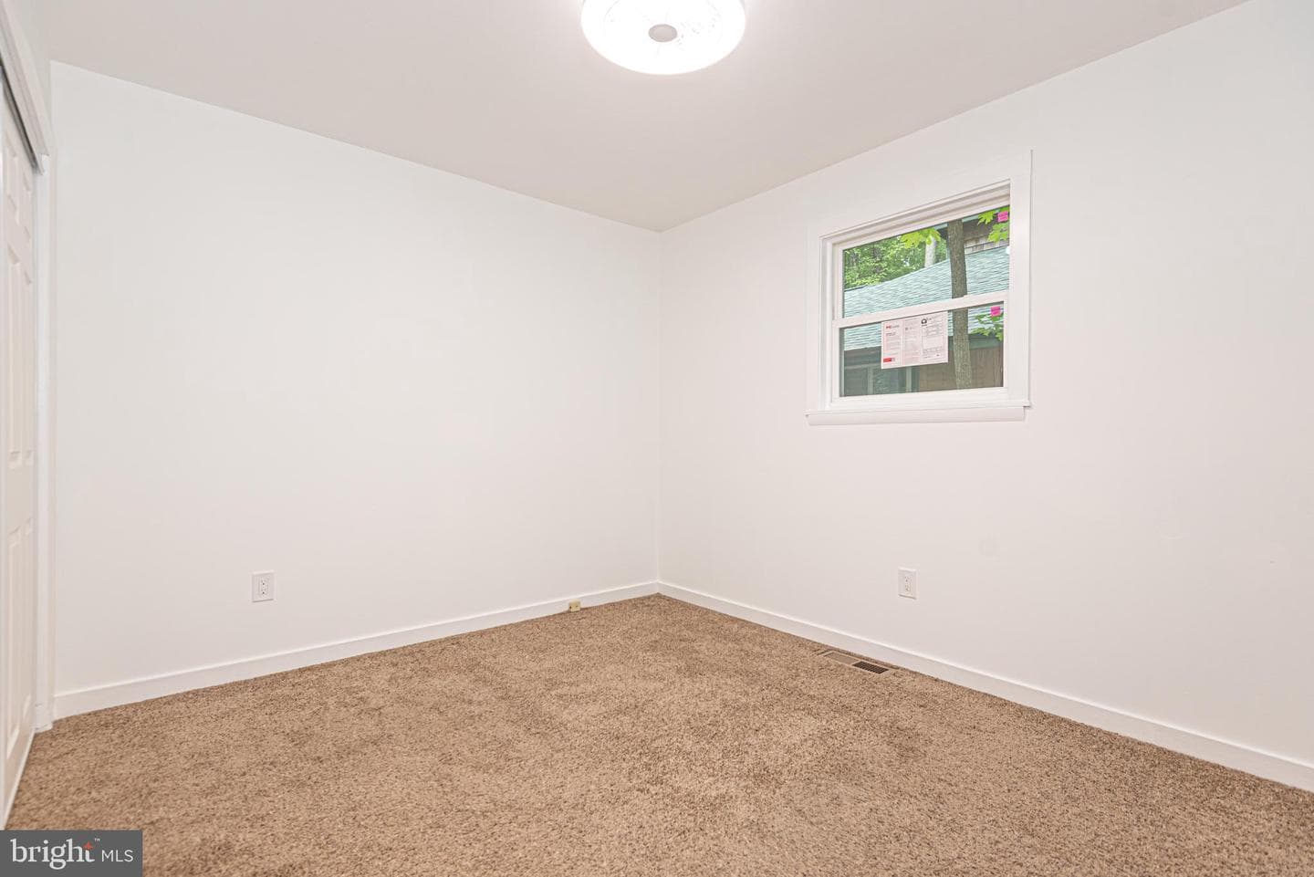 14 Hickory Way photo 11